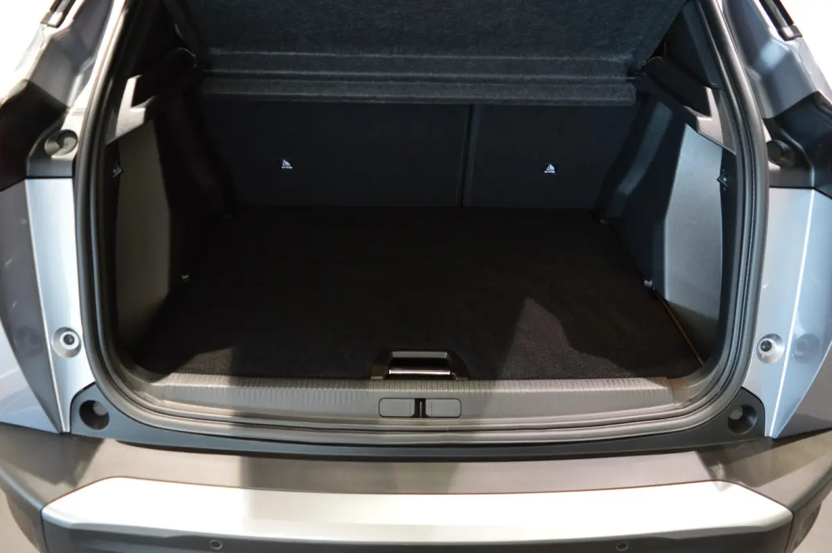 100 Allure | Navigatie | Climate control | Apple Carplay/Android Auto