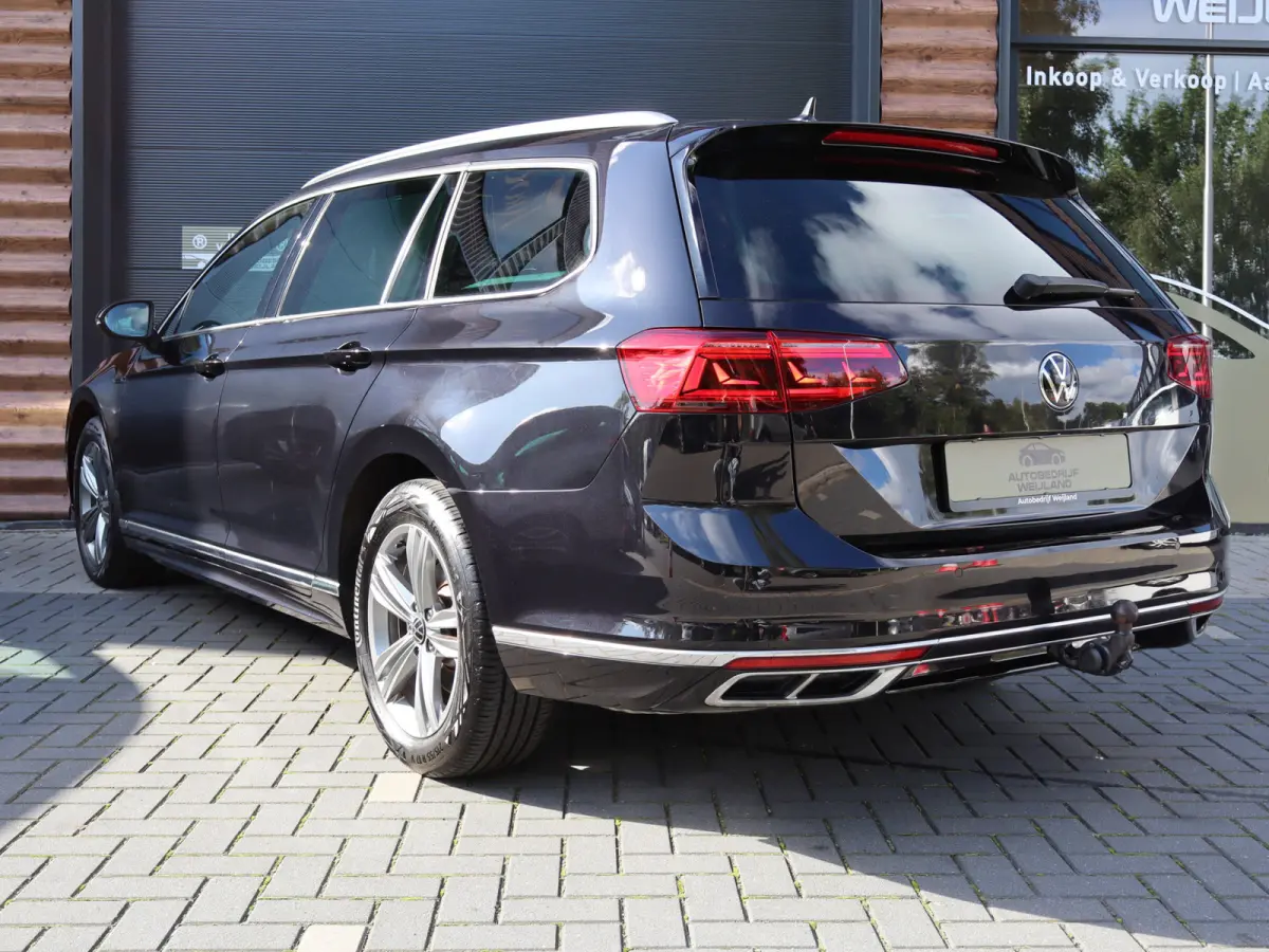 1.5 TSI R-Line Business + NL-auto NAP LEER TREKHAAK I 1ste eig. I 2X R-line I Keyless I  I 17" I Virtual I Camera I Leer I Trekhaak I Winterpakket I