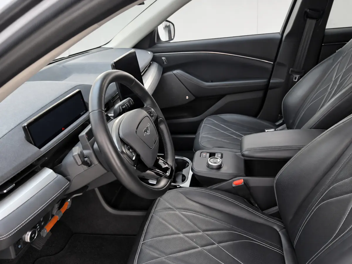 RWD 75 kWh | Apple Carplay/Android | Cruise control ad | Led | Camera | Leder | Full navi
