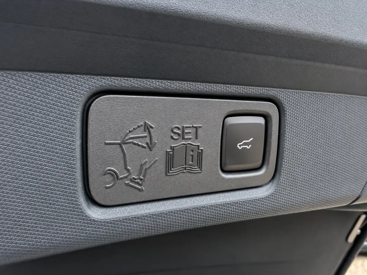RWD 75 kWh | Apple Carplay/Android | Cruise control ad | Led | Camera | Leder | Full navi