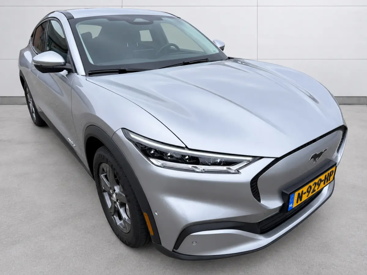 RWD 75 kWh | Apple Carplay/Android | Cruise control ad | Led | Camera | Leder | Full navi