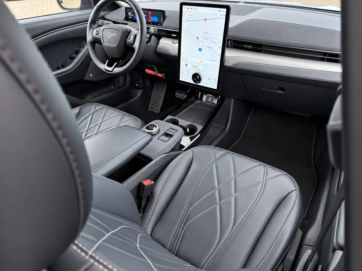 RWD 75 kWh | Apple Carplay/Android | Cruise control ad | Led | Camera | Leder | Full navi