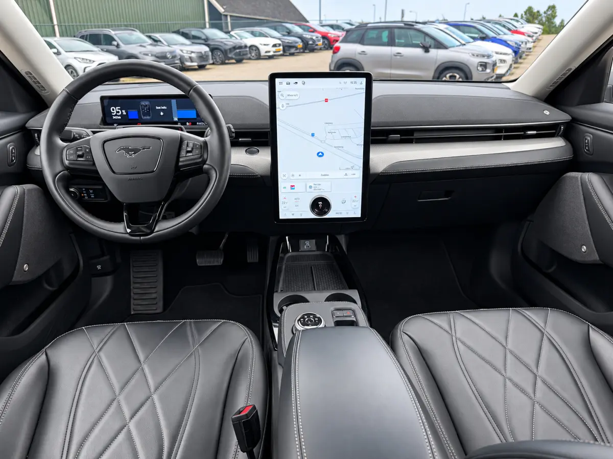 RWD 75 kWh | Apple Carplay/Android | Cruise control ad | Led | Camera | Leder | Full navi