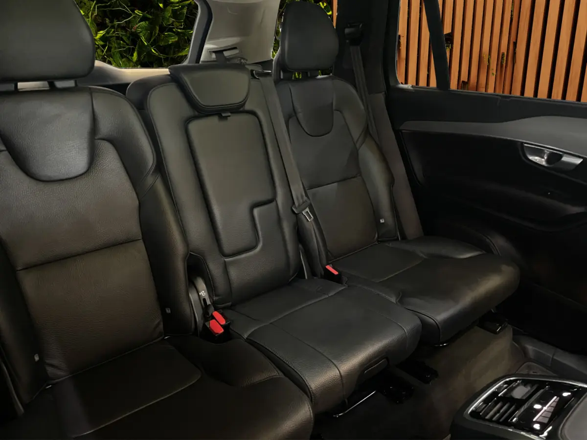 2.0 T8 Recharge AWD Ultimate Dark | Trekhaak | Head-up | Harman/Kardon | Memory
