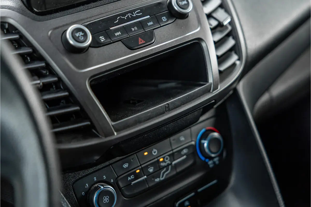 1.5 EcoBlue L2 | Raptor edition | L+R Schuifdeur | CarPlay | Camera | Navigatie | Airco | 3-Zitter | PDC | Nieuwe APK
