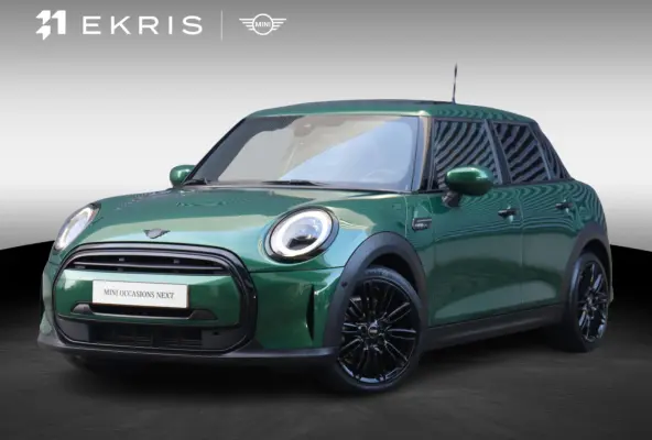 Cooper | Camden Edition + Panodak + Apple Carplay + Sportstoelen + Camera + Comfort Access + LED + Verwarmd Stuurwiel + 17'' LMV