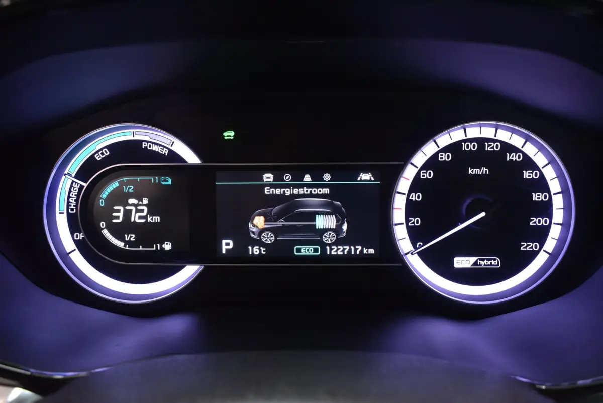 1.6 GDi Hybrid DynamicPlusLine 122dkm 2e eig. NL-auto Carplay ACC LED Leer 18"4S + Nwe APK