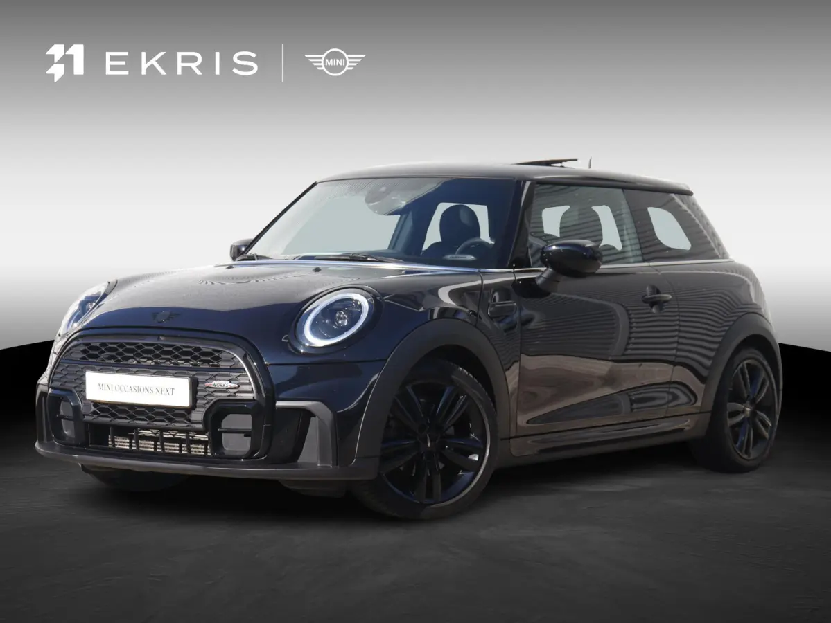 Cooper | Rockingham GT + John Cooper Works Pakket + Panodak + Sportstoelen + Apple Carplay + Adaptief Onderstel + Verwarmbare Voorstoelen + 18'' LMV