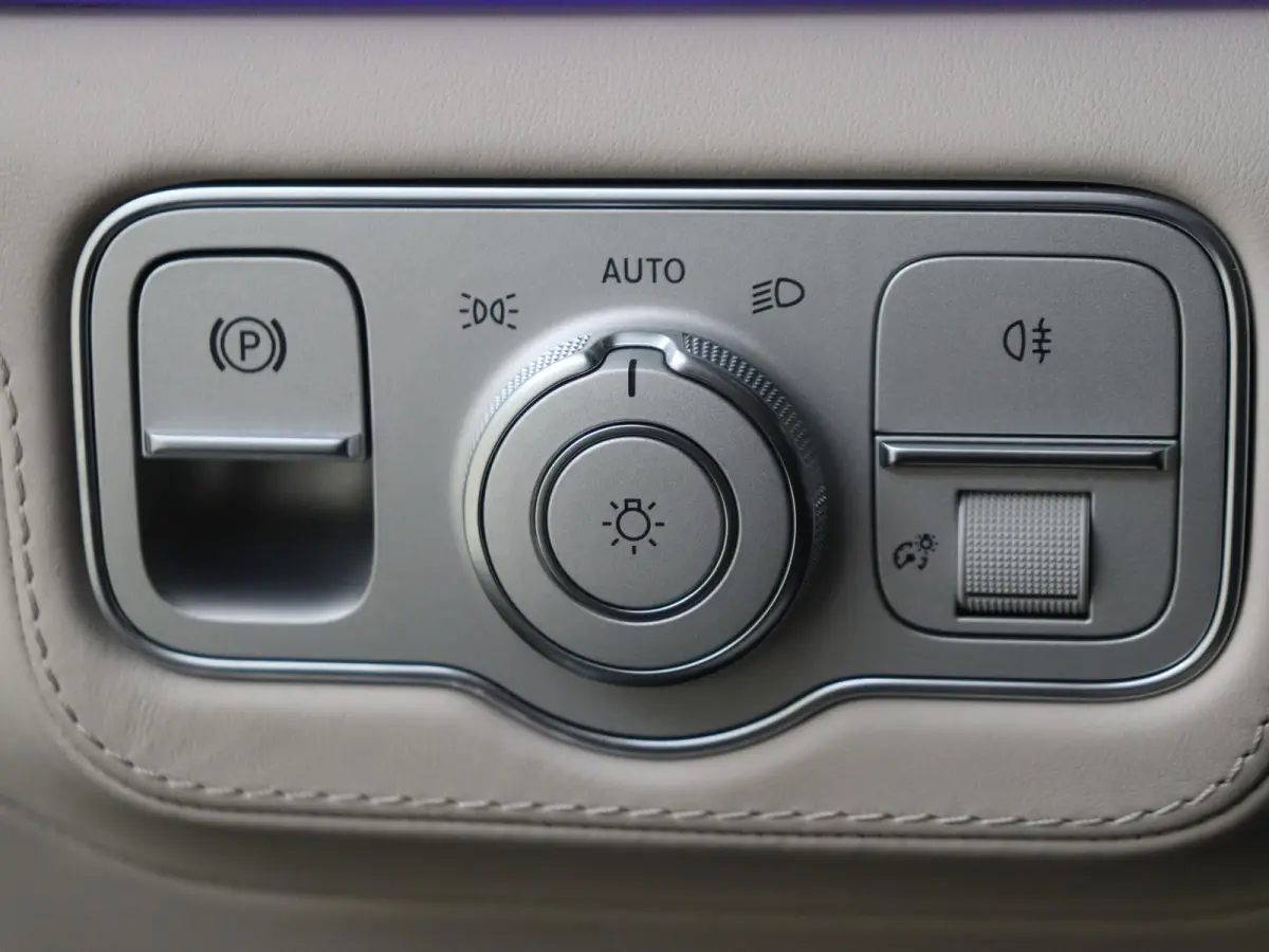 AMG 63 S 4MATIC+ Premium Plus Keramisch/ Panoramadak /Nappa leder /Rijassistentiepakket /Massage stoelen /Burmester