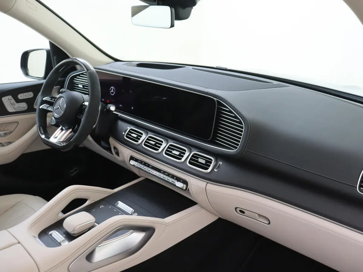 AMG 63 S 4MATIC+ Premium Plus Keramisch/ Panoramadak /Nappa leder /Rijassistentiepakket /Massage stoelen /Burmester