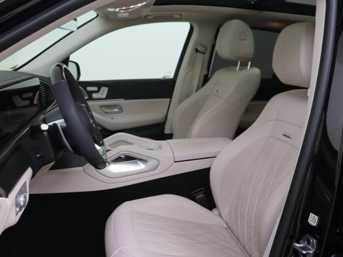 AMG 63 S 4MATIC+ Premium Plus Keramisch/ Panoramadak /Nappa leder /Rijassistentiepakket /Massage stoelen /Burmester