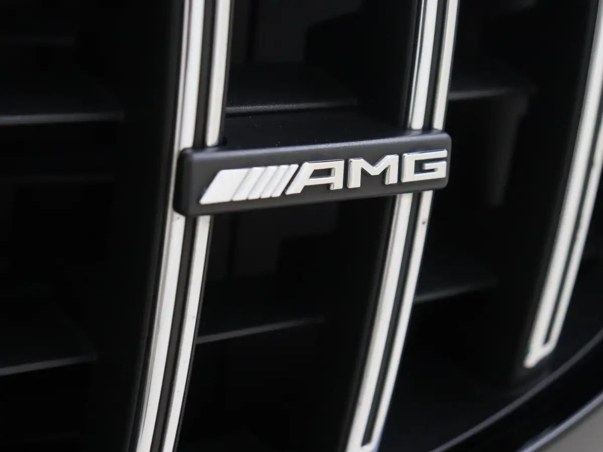 AMG 63 S 4MATIC+ Premium Plus Keramisch/ Panoramadak /Nappa leder /Rijassistentiepakket /Massage stoelen /Burmester