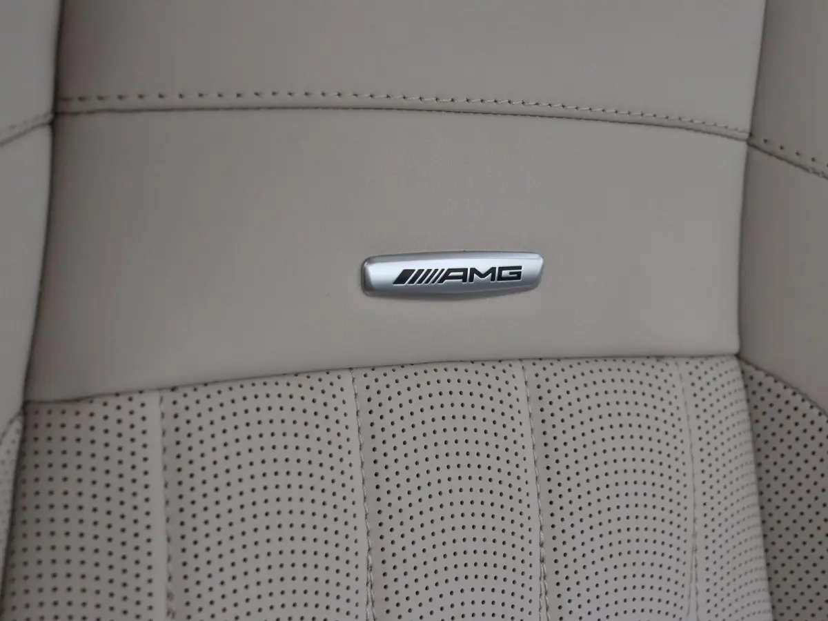 AMG 63 S 4MATIC+ Premium Plus Keramisch/ Panoramadak /Nappa leder /Rijassistentiepakket /Massage stoelen /Burmester