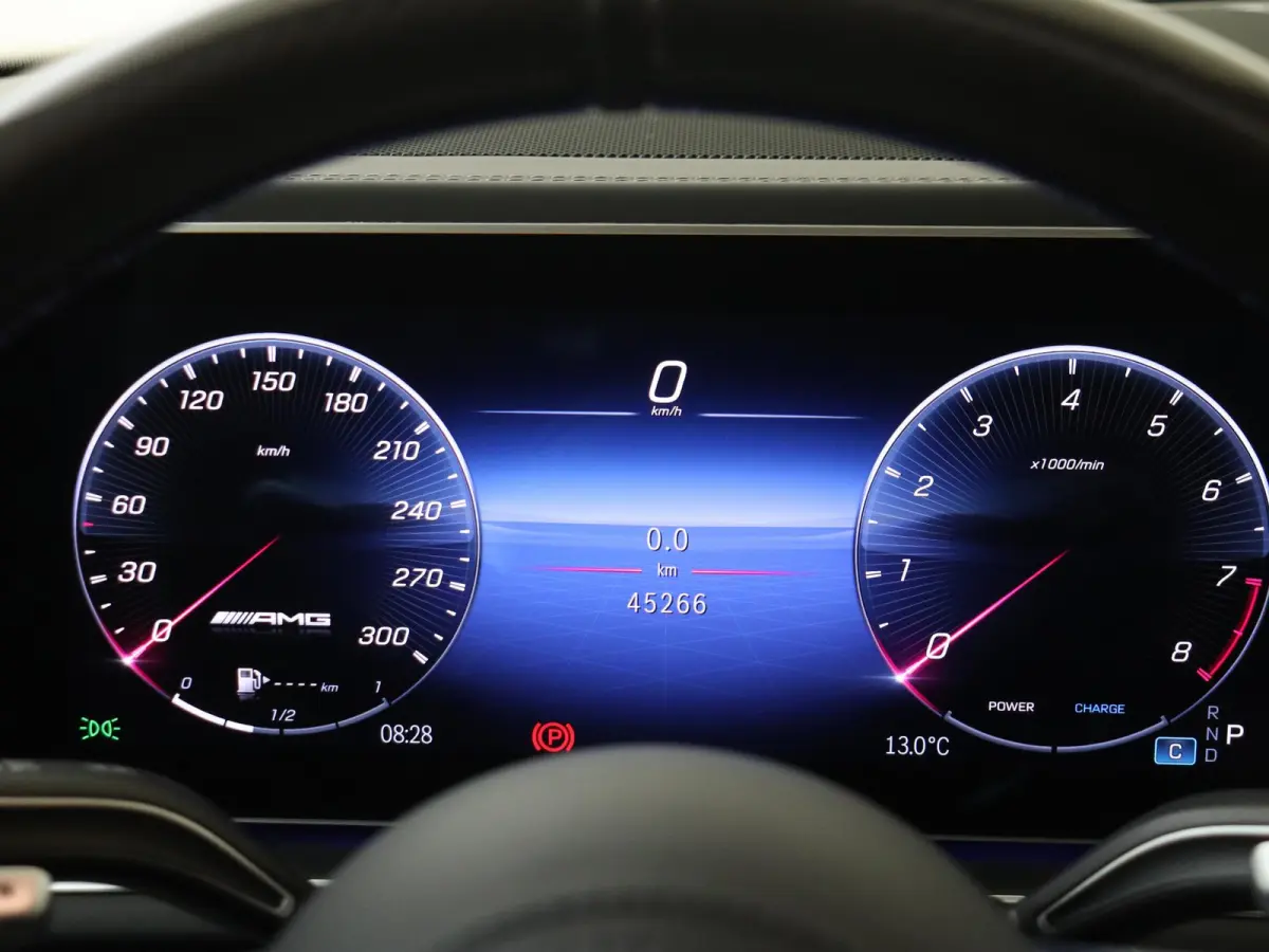 AMG 63 S 4MATIC+ Premium Plus Keramisch/ Panoramadak /Nappa leder /Rijassistentiepakket /Massage stoelen /Burmester