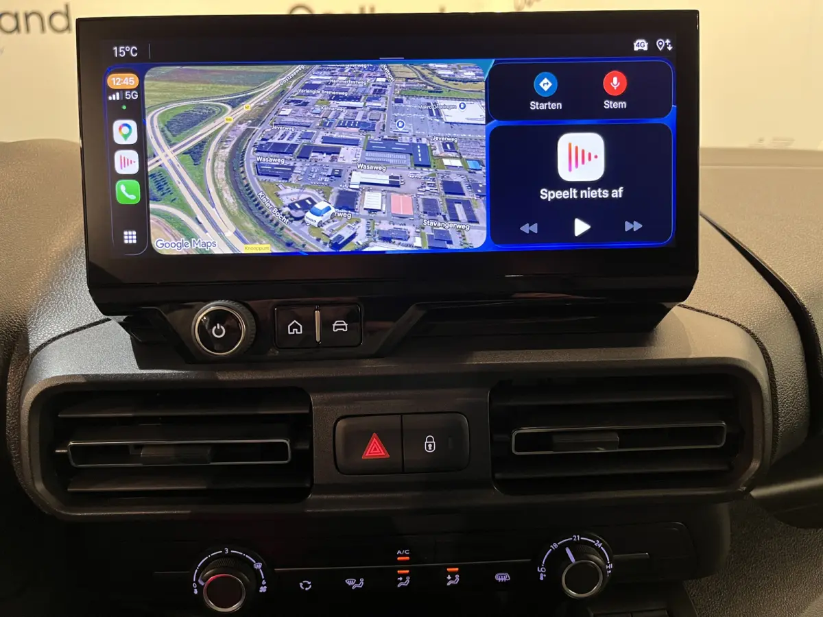 1.5 BlueHDi 100 S&S L2 / Euro 6 / Inrichting / Airco / CarPlay / Cruise Control / Camera / Navigatie / 3-Zits / 23.000 KM !!