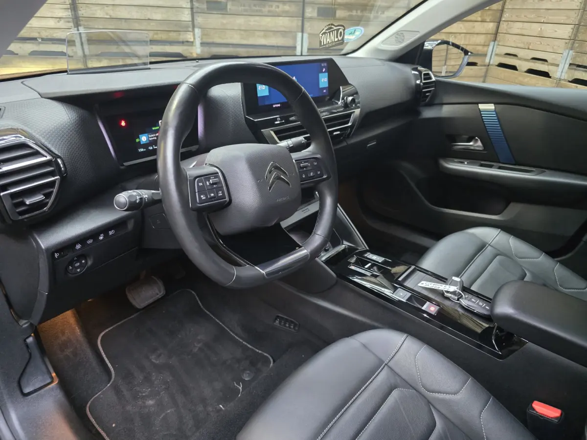You 50 kWh Pano HUD PDC Leder Navi Camera LM SOH 90% 18"LM