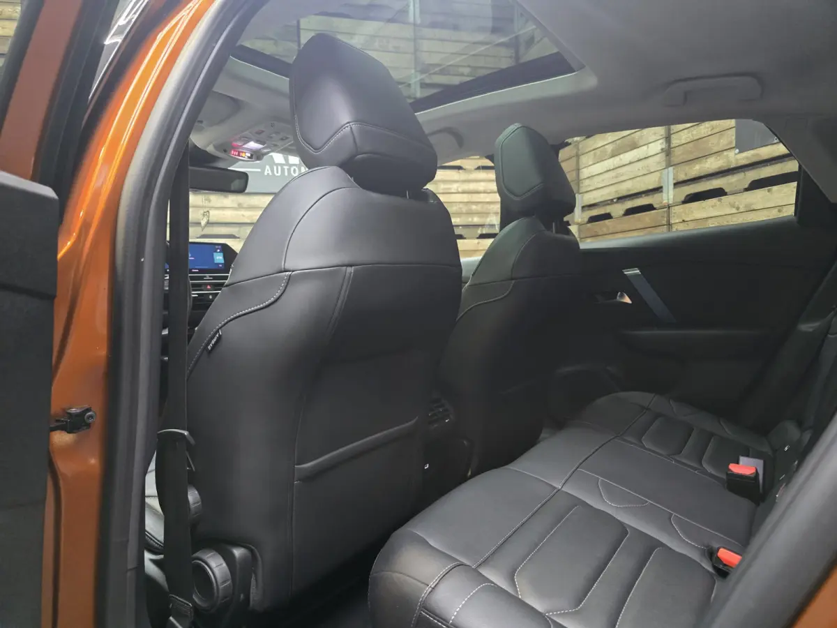 You 50 kWh Pano HUD PDC Leder Navi Camera LM SOH 90% 18"LM