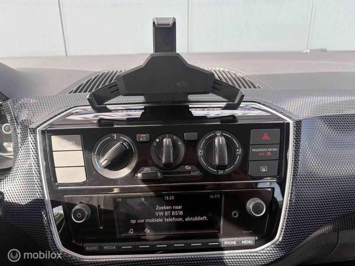Up! 1.0 BMT move up! 5Drs Airco Navi Bluetooth