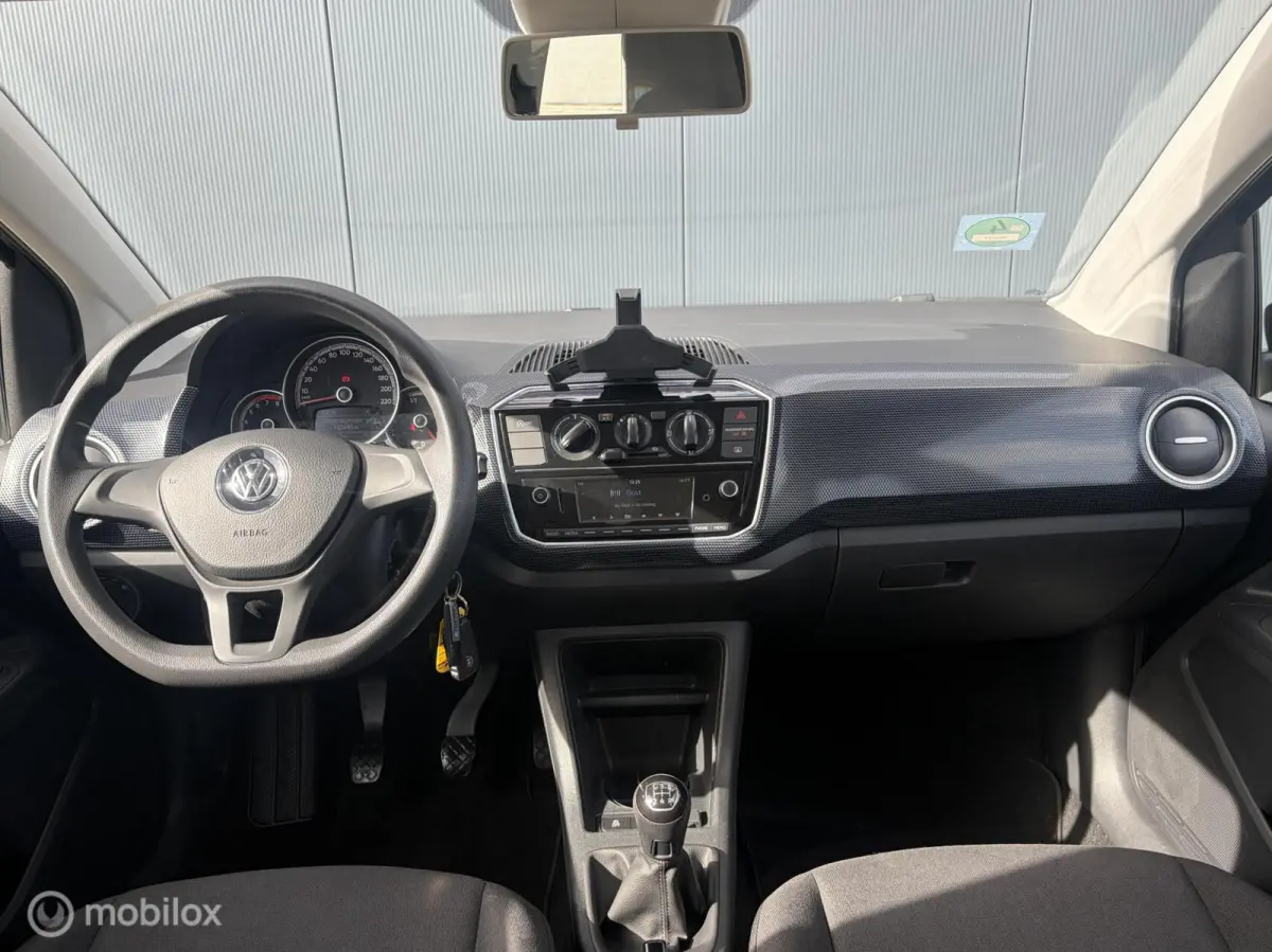 Up! 1.0 BMT move up! 5Drs Airco Navi Bluetooth