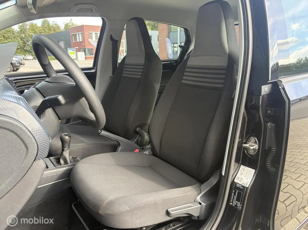 Up! 1.0 BMT move up! 5Drs Airco Navi Bluetooth