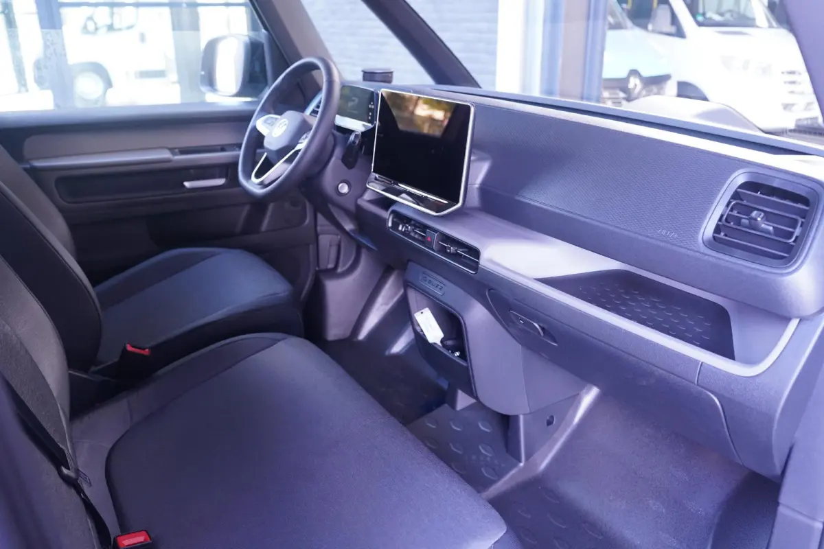 ID 79 kWh 286 pk Rijklare Prijs L1H1 Apple Carplay Camera, Trekhaak Wegklapbaar, LED, Koplampen, 3-Zits
