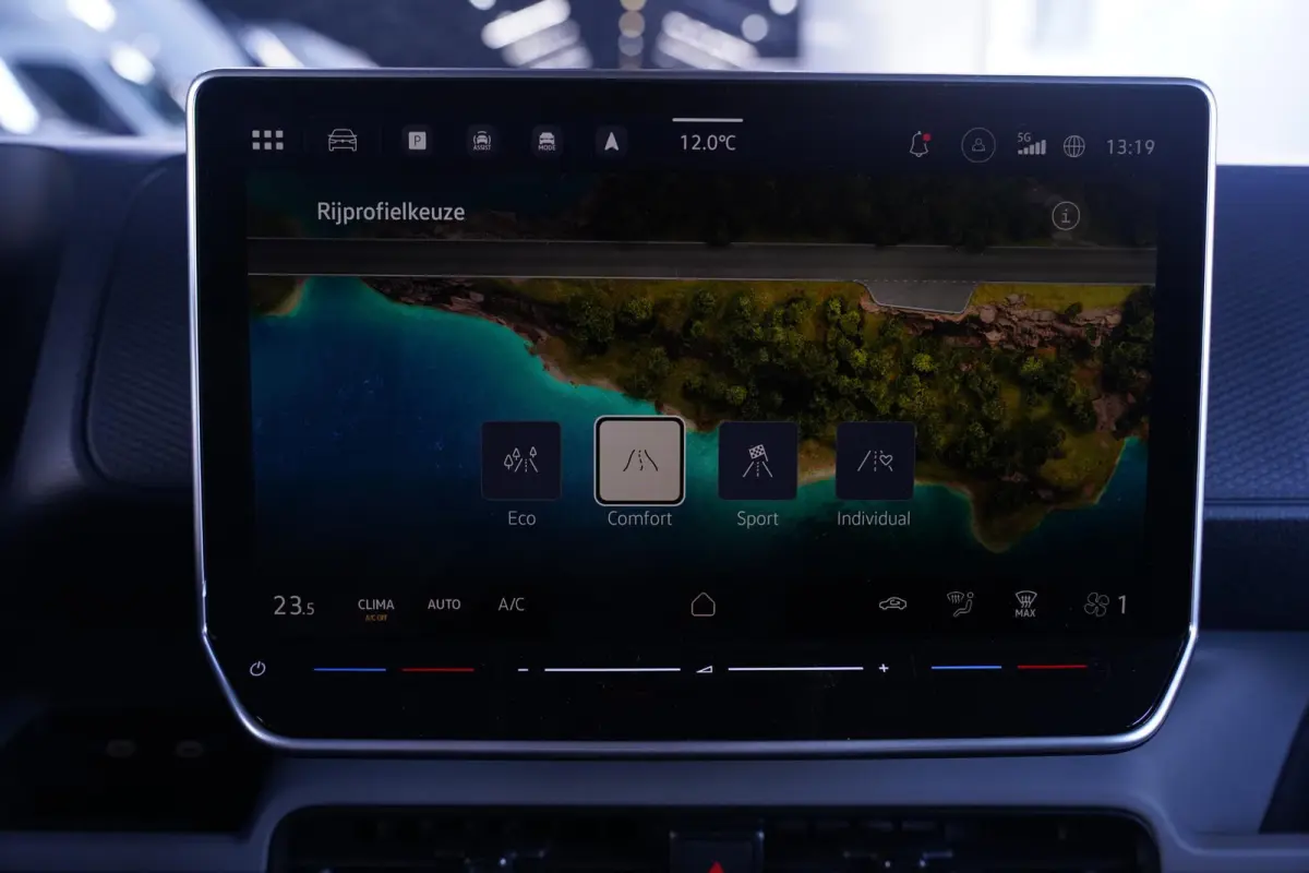 ID 79 kWh 286 pk Rijklare Prijs L1H1 Apple Carplay Camera, Trekhaak Wegklapbaar, LED, Koplampen, 3-Zits