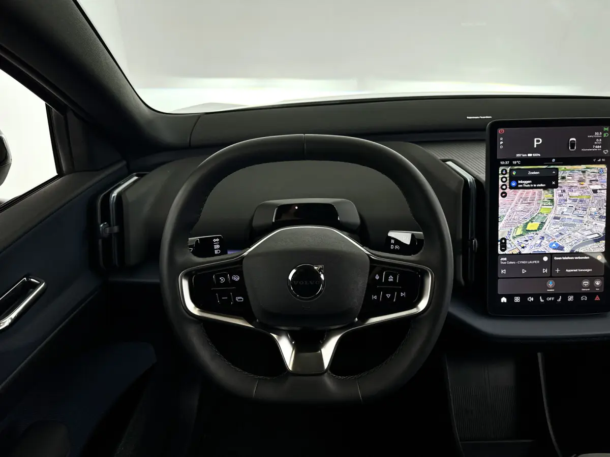 Single Motor Extended Range Plus 69 kWh | SOH 100% | Parkeercamera | Harman Kardon | Stoel- en stuurverwarming | Elektrische stoelen