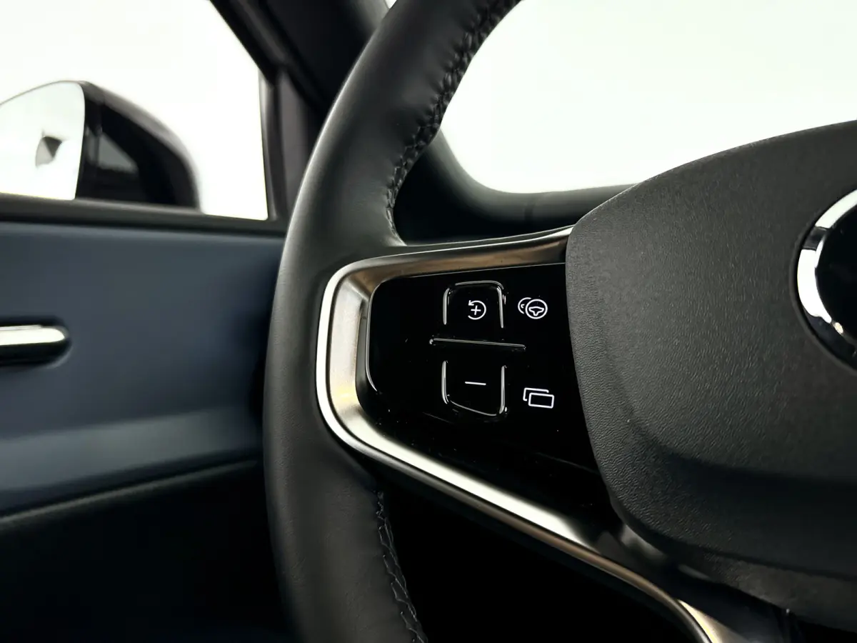 Single Motor Extended Range Plus 69 kWh | SOH 100% | Parkeercamera | Harman Kardon | Stoel- en stuurverwarming | Elektrische stoelen
