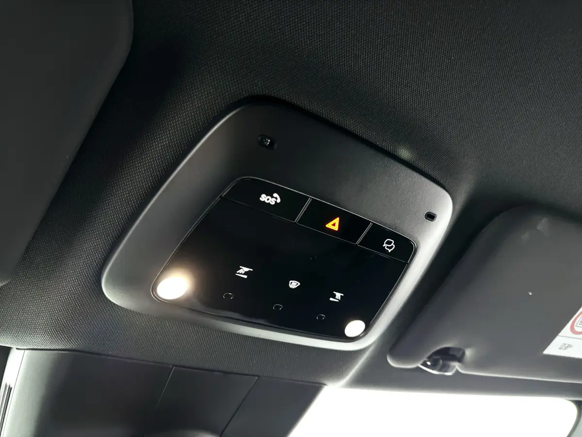 Single Motor Extended Range Plus 69 kWh | SOH 100% | Parkeercamera | Harman Kardon | Stoel- en stuurverwarming | Elektrische stoelen