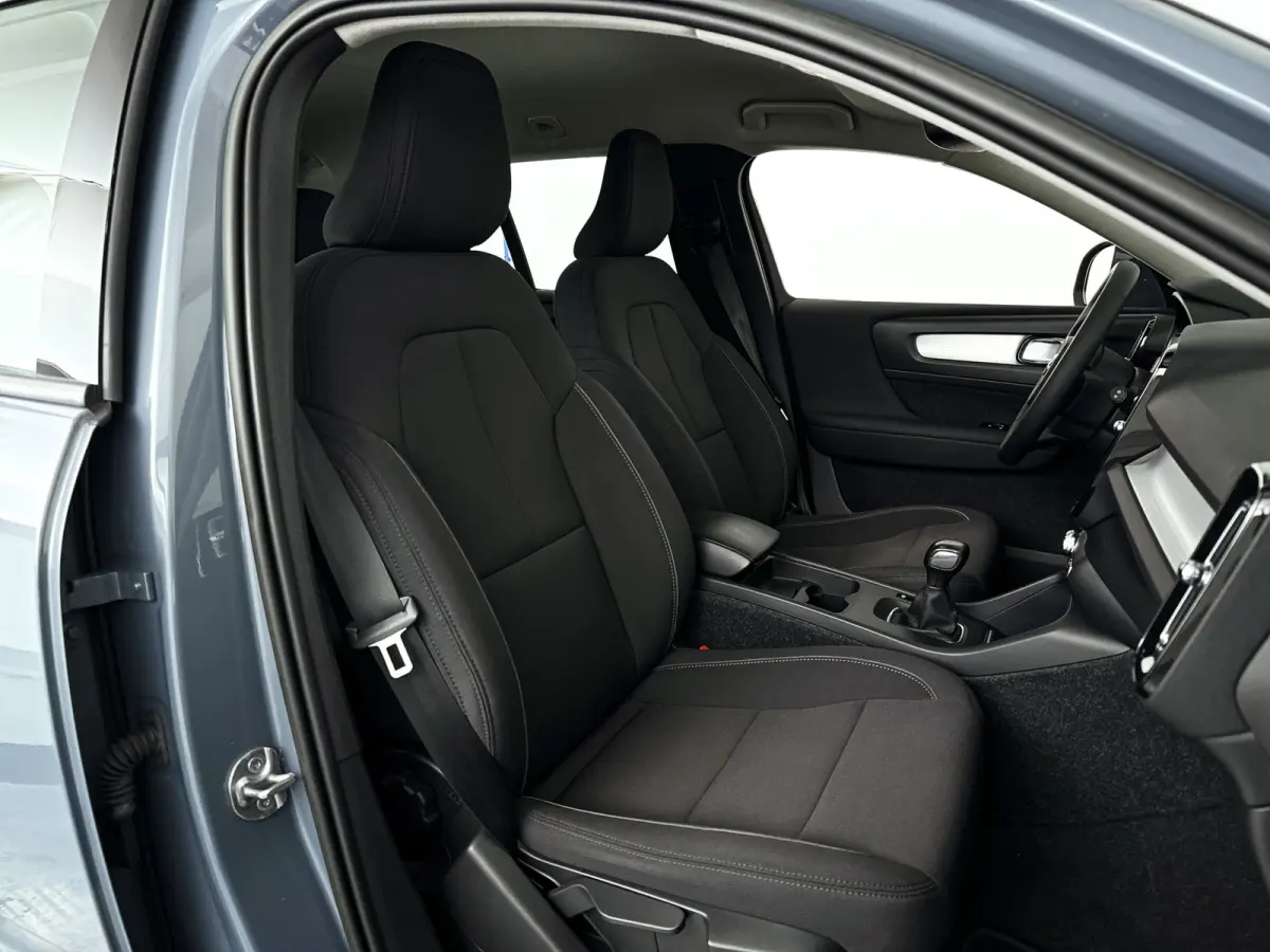 T2 Momentum Business | Parkeercamera | Cruise control