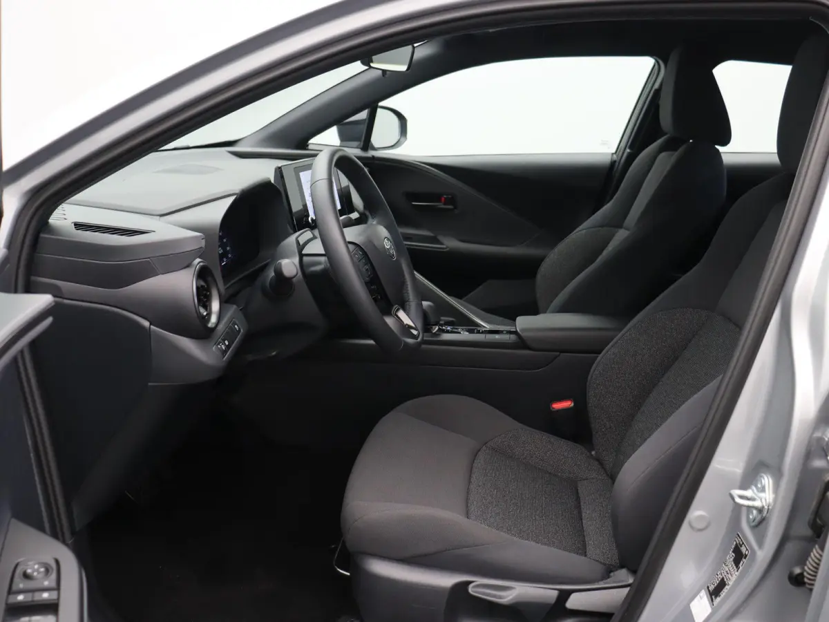1.8 Hybrid 140 Active | Stoel- en stuurwielverwarming | Voorruitverwarming | Achteruitrijcamera | Dodehoek |