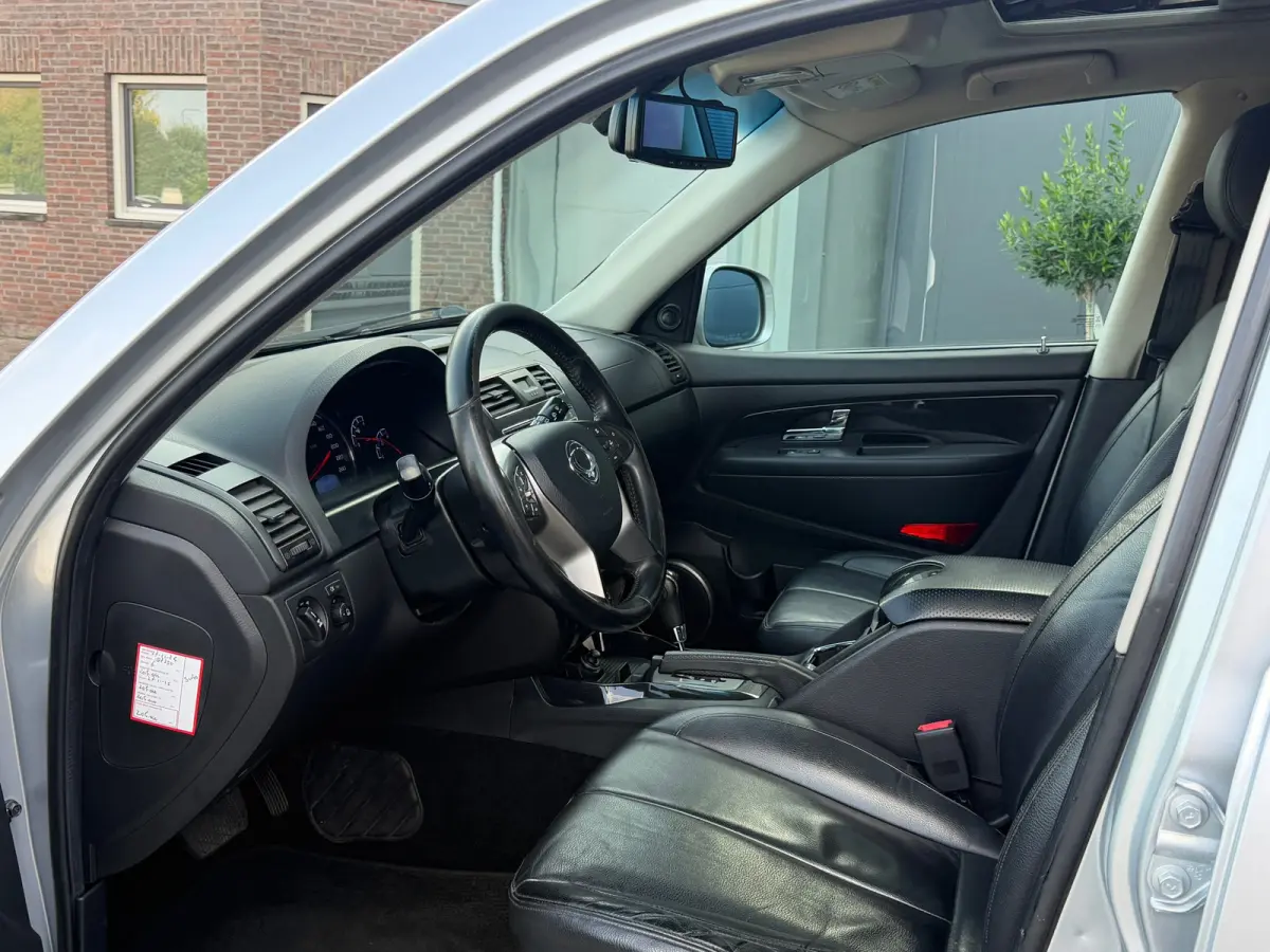 RX 220 e-XDI Sapphire HD | Grijs kenteken | Trekhaak 3500KG | Leder | schuifdak | Memory | Camera | zeer netjes