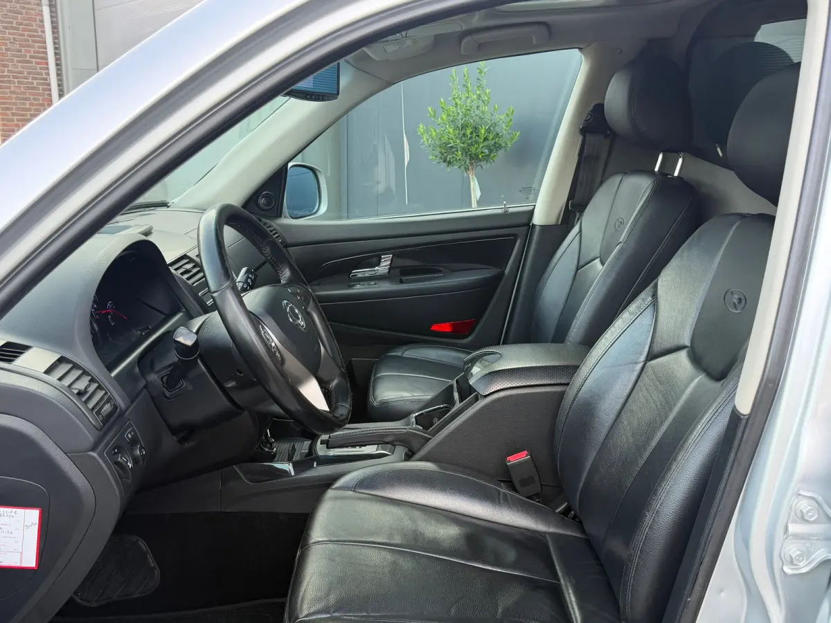 RX 220 e-XDI Sapphire HD | Grijs kenteken | Trekhaak 3500KG | Leder | schuifdak | Memory | Camera | zeer netjes
