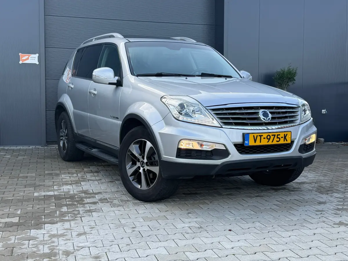 RX 220 e-XDI Sapphire HD | Grijs kenteken | Trekhaak 3500KG | Leder | schuifdak | Memory | Camera | zeer netjes
