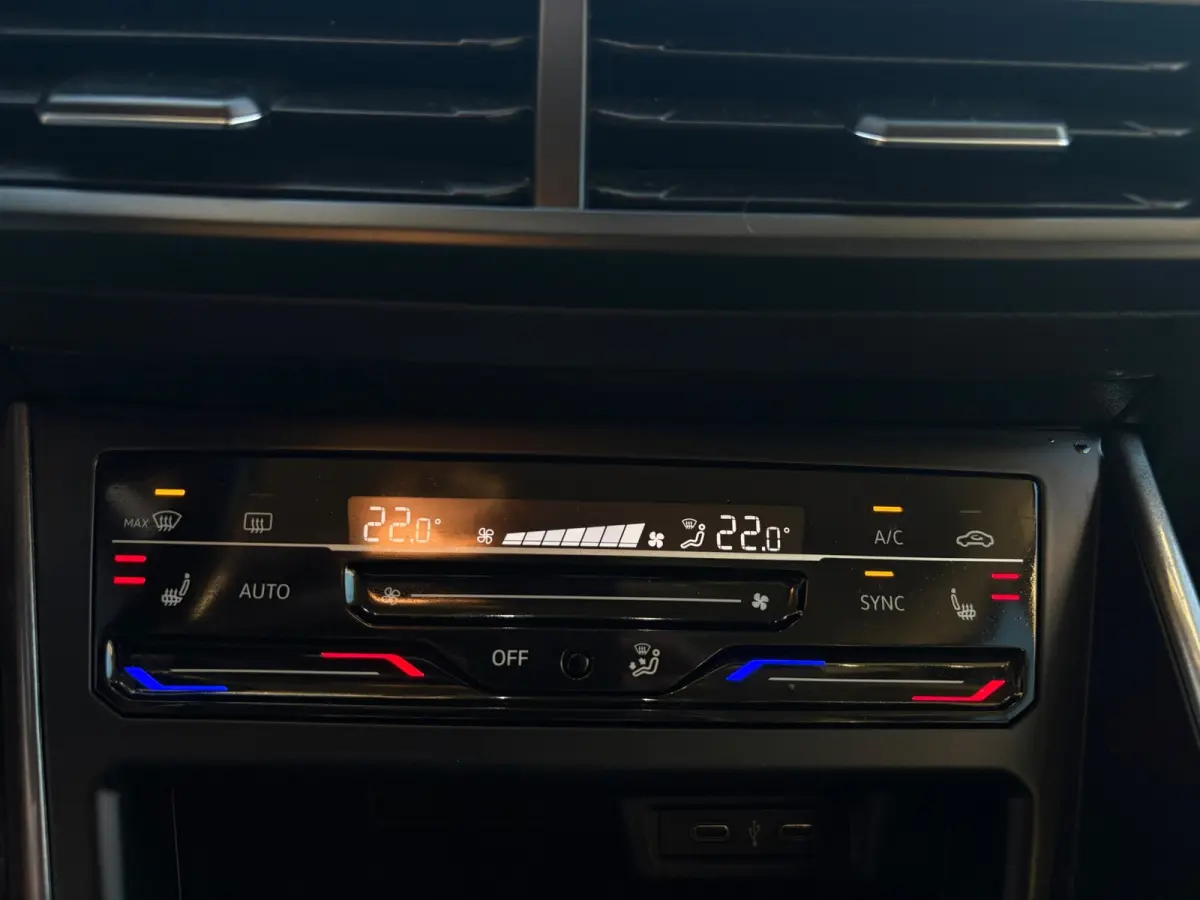 1.0 TSI DSG |IQ Lights|Camera|Stoelverwarming