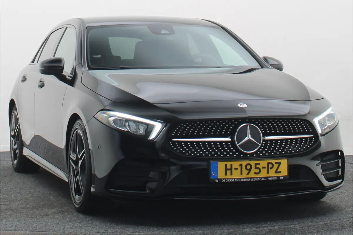 160 Business Solution AMG Virtual Cockpit, Camera, Cruise, Stoelverwarming, Apple Carplay, PDC, Trekhaak, 18''