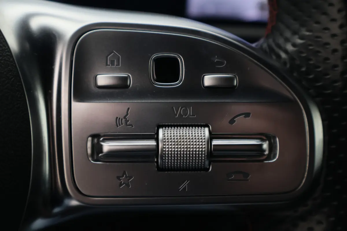 160 Business Solution AMG Virtual Cockpit, Camera, Cruise, Stoelverwarming, Apple Carplay, PDC, Trekhaak, 18''