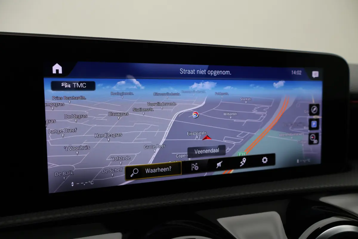 160 Business Solution AMG Virtual Cockpit, Camera, Cruise, Stoelverwarming, Apple Carplay, PDC, Trekhaak, 18''