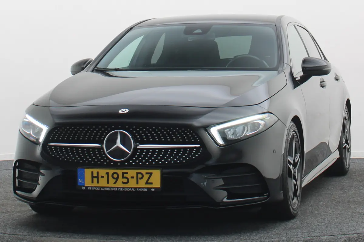 160 Business Solution AMG Virtual Cockpit, Camera, Cruise, Stoelverwarming, Apple Carplay, PDC, Trekhaak, 18''