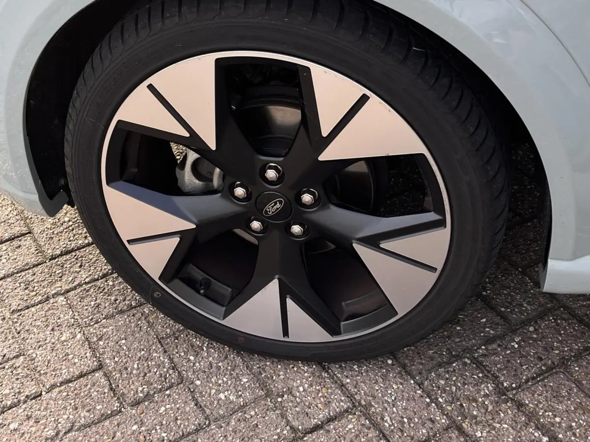 1.0 EcoBoost ST-Line X 155PK Automaat Afn. Trekhaak Panodak Winterpack Adaptieve Cruise 19" Velgen Camera B&O Keyless Matrix-LED Climate Privacy Glass *Full-Options*