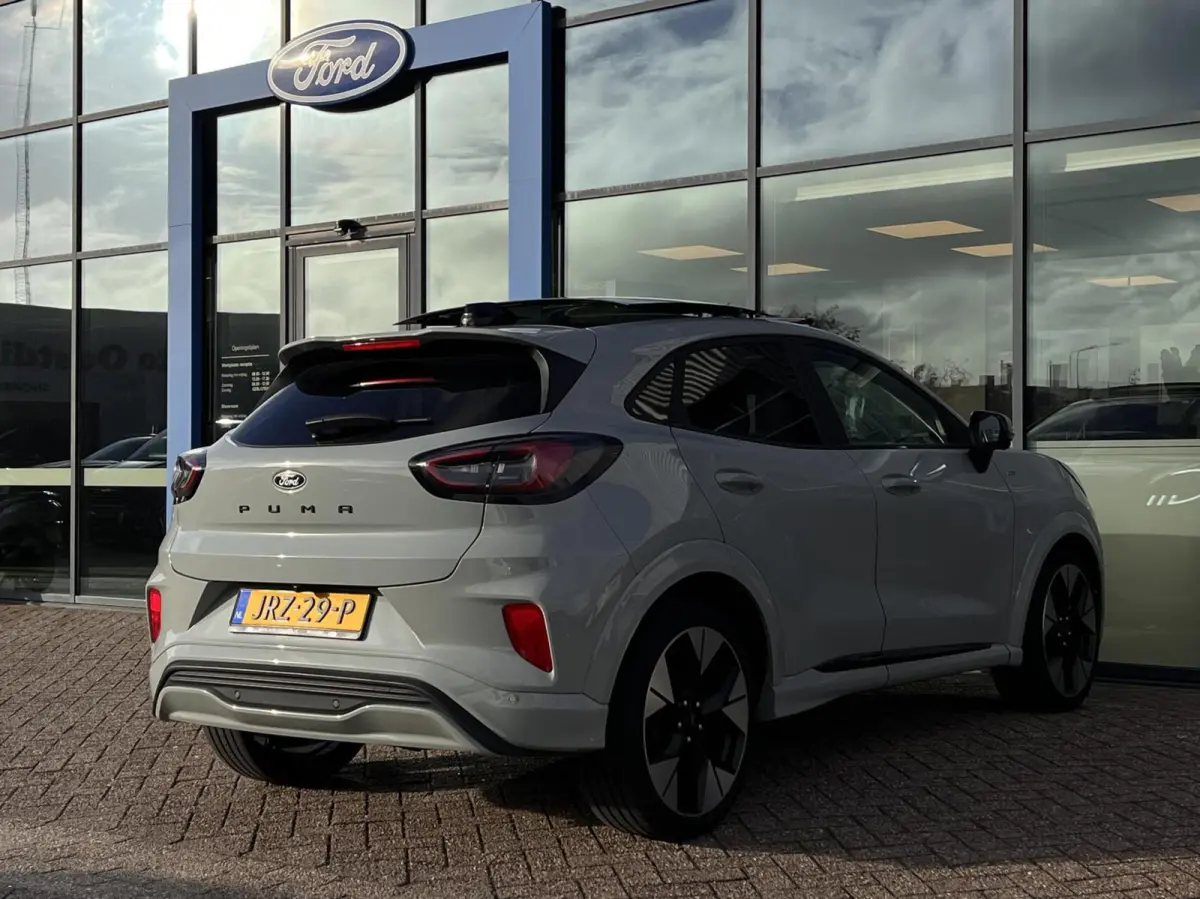 1.0 EcoBoost ST-Line X 155PK Automaat Afn. Trekhaak Panodak Winterpack Adaptieve Cruise 19" Velgen Camera B&O Keyless Matrix-LED Climate Privacy Glass *Full-Options*