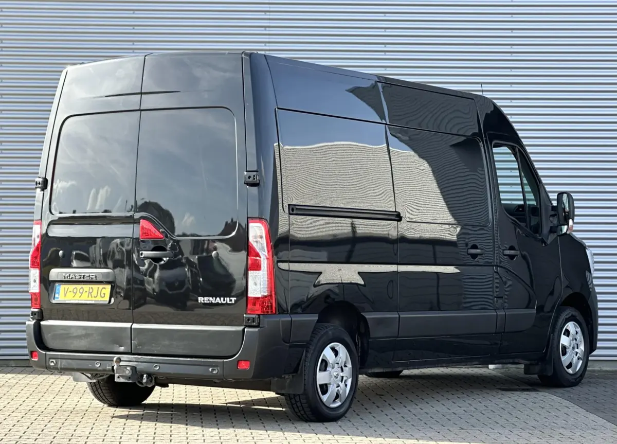T35 2.3 dCi 135 L2H2 Airco|Trekhaak|Cruise LED NAVI