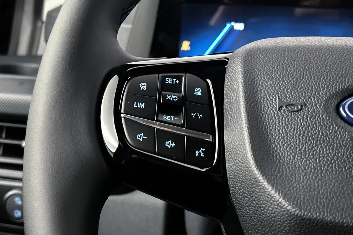 340 L2 Limited 71 kWh | Dubbel cabine | 2x schuifdeur | Driver assist pack premium