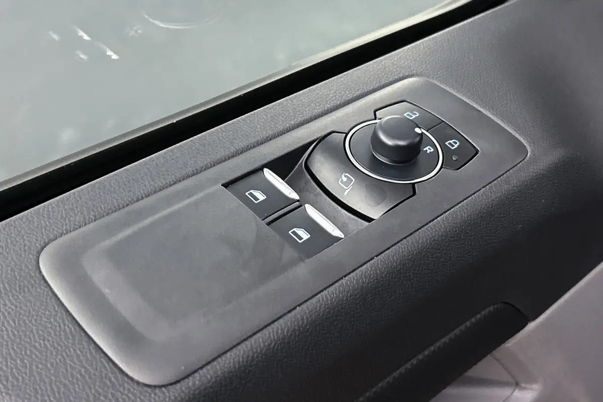 340 L2 Limited 71 kWh | Dubbel cabine | 2x schuifdeur | Driver assist pack premium