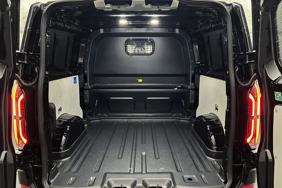 340 L2 Limited 71 kWh | Dubbel cabine | 2x schuifdeur | Driver assist pack premium