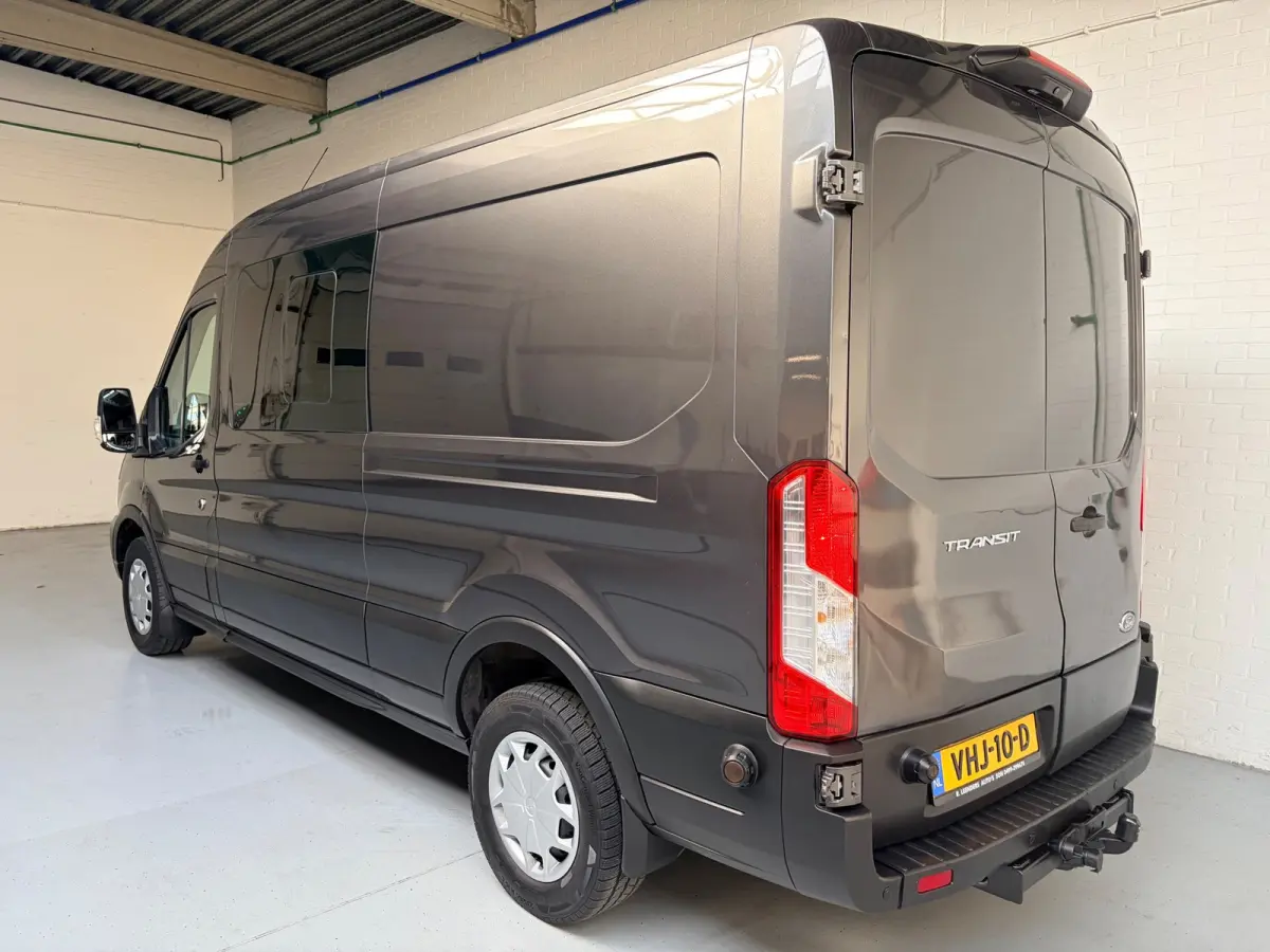Dubbel Cabine 350 2.0 TDCI 170PK euro6 L3H2 Trend RWD, 6Persoons, Airco, Trekhaak 2800KG, Metallic lak, Nieuwe APK
