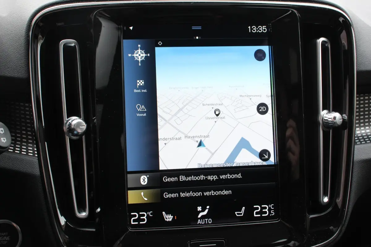 1.5 T5 R-Design Panoramisch dak Navigatie Apple Carplay/Android Auto Parkeersensoren Camera Adaptive Cruise Control Elektrische bestuurdersstoel met geheugen Stoelverwarming LED-koplampen In