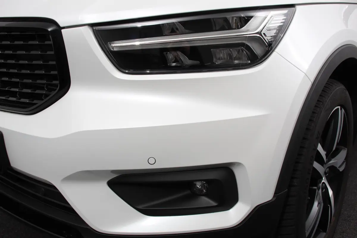 1.5 T5 R-Design Panoramisch dak Navigatie Apple Carplay/Android Auto Parkeersensoren Camera Adaptive Cruise Control Elektrische bestuurdersstoel met geheugen Stoelverwarming LED-koplampen In