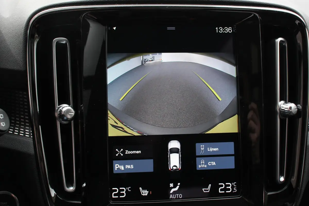 1.5 T5 R-Design Panoramisch dak Navigatie Apple Carplay/Android Auto Parkeersensoren Camera Adaptive Cruise Control Elektrische bestuurdersstoel met geheugen Stoelverwarming LED-koplampen In