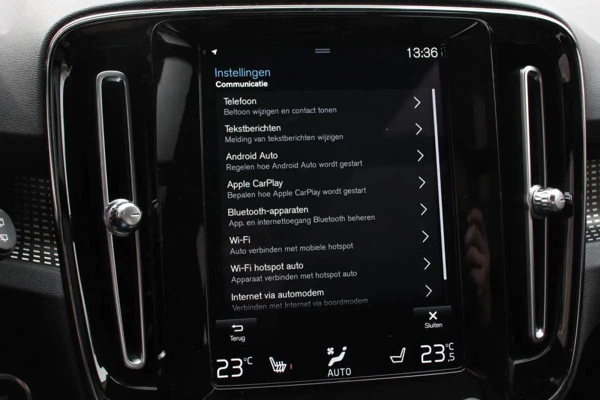 1.5 T5 R-Design Panoramisch dak Navigatie Apple Carplay/Android Auto Parkeersensoren Camera Adaptive Cruise Control Elektrische bestuurdersstoel met geheugen Stoelverwarming LED-koplampen In